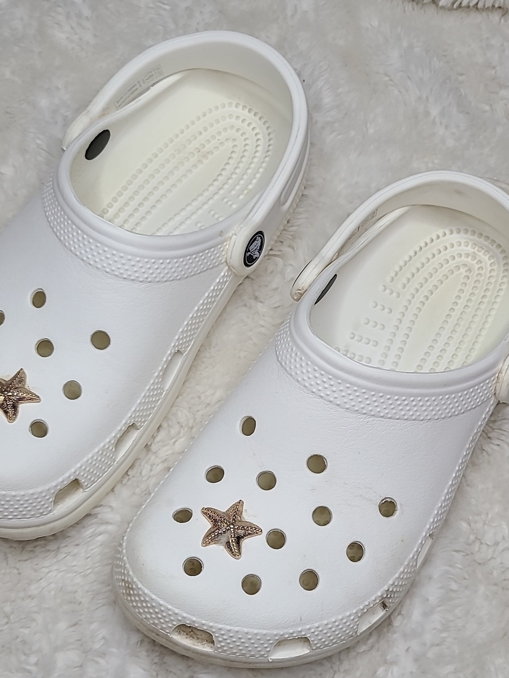 CROCS White Slip-On Clogs with Gold Star Charm